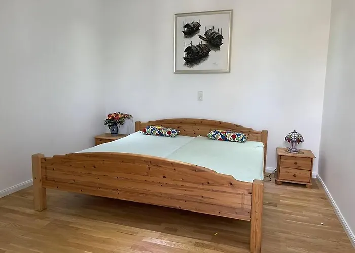 Castle View Living 1 - Best Apartment In Weilburg