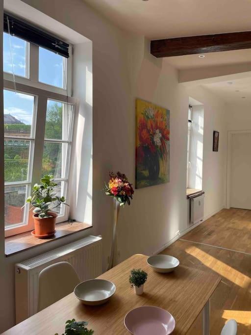 Castle View Living 1 - In