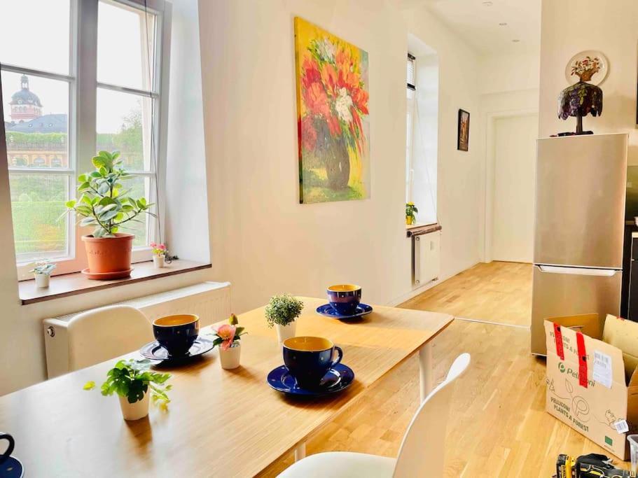 Апартаменты Castle View Living 1 - In