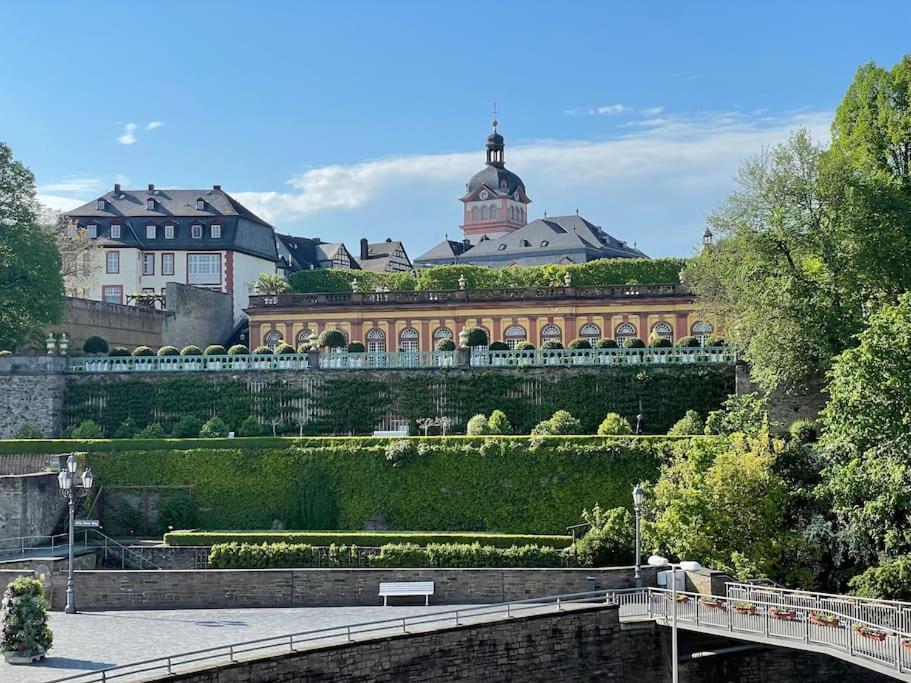 Castle View Living 1 - In Апартаменты *